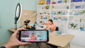 cách bán hàng online đắt khách trên facebook